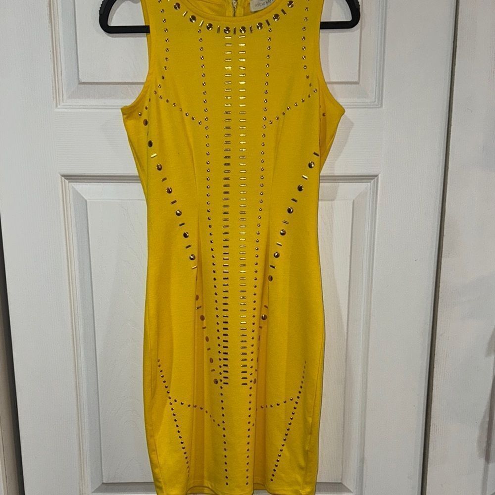 Nicki  minaj Yellow Studded Sleeveless stretch Dress